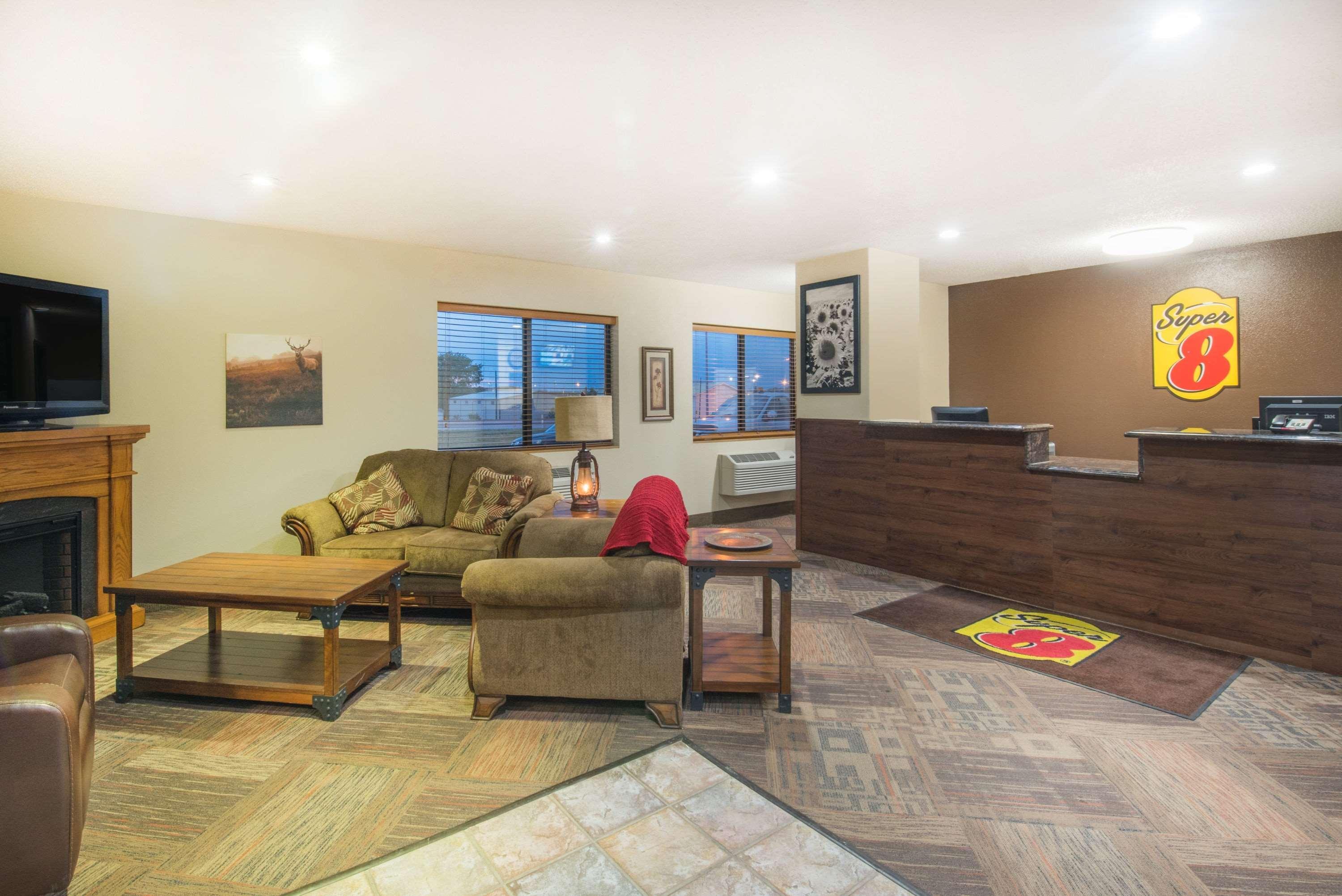 Super 8 By Wyndham Jamestown Exterior foto